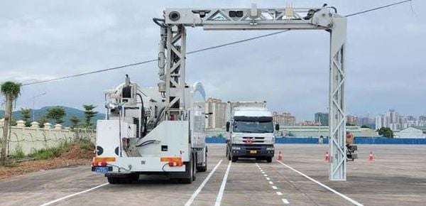 What Criteria Does Customs Use to Channel Declarations?