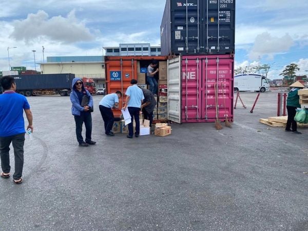 freight forwarder